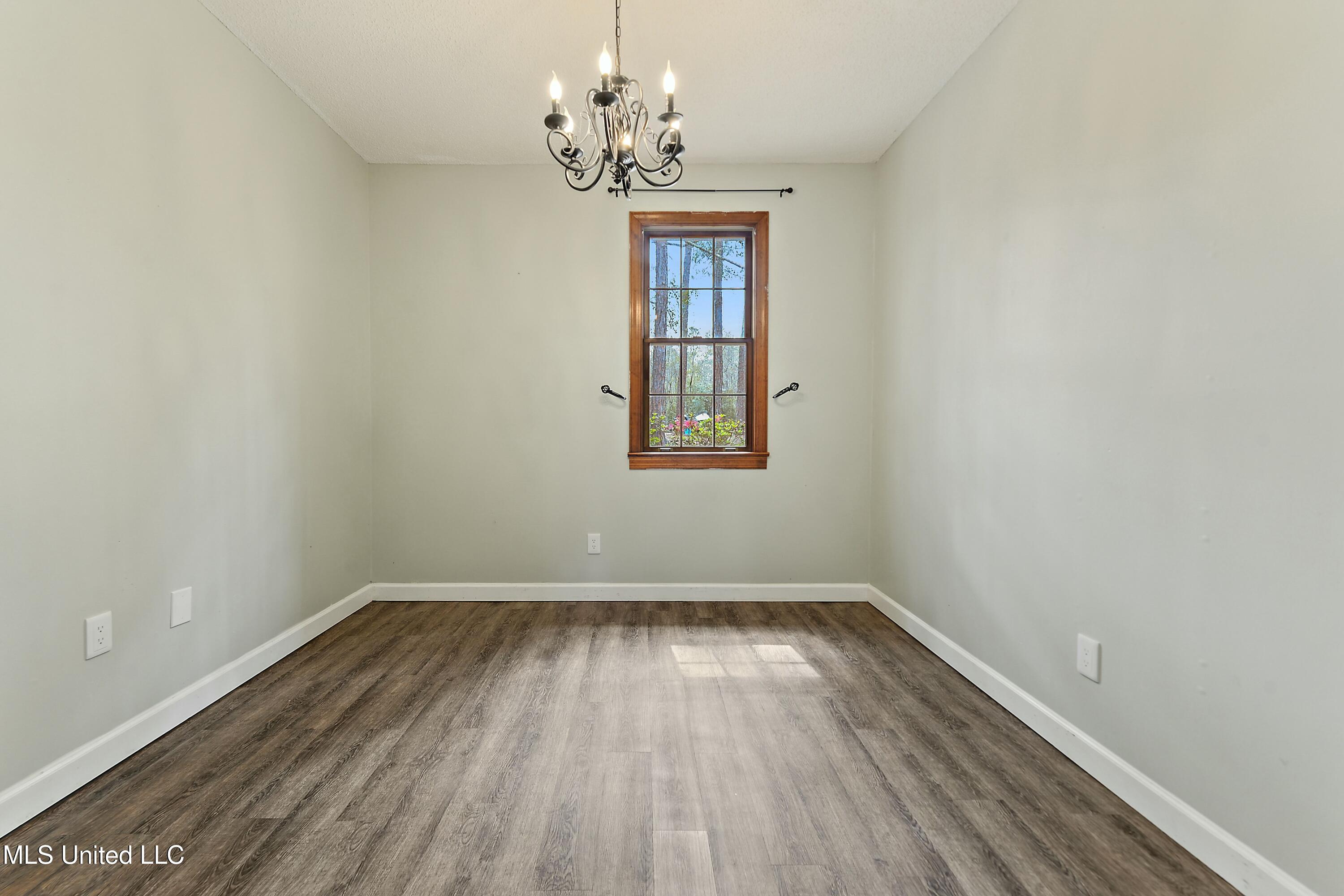 7524 Lakeridge Drive Ocean Springs, MS 39564 - Photo 7 of 41 tempImaged9aqpp