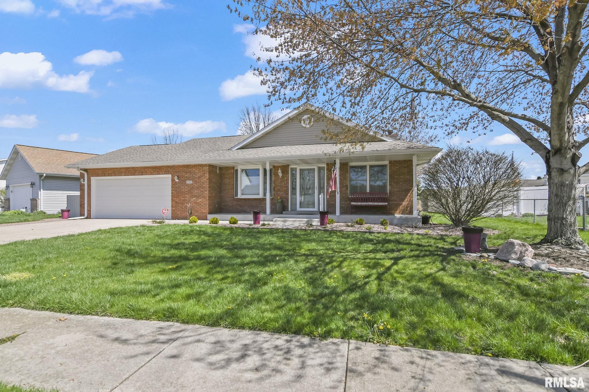 4300 Benjamin Drive Springfield, IL 62703 - Photo 2 of 36