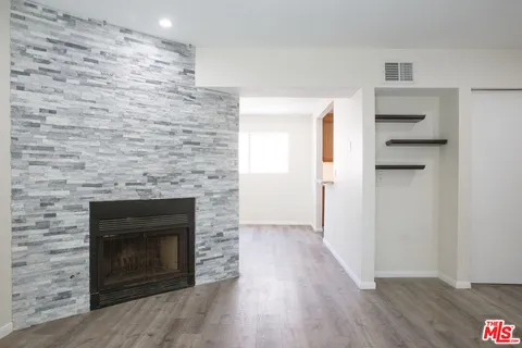 $450,000 | 14018 Vanowen Street, Unit 7, Van Nuys, CA 91405