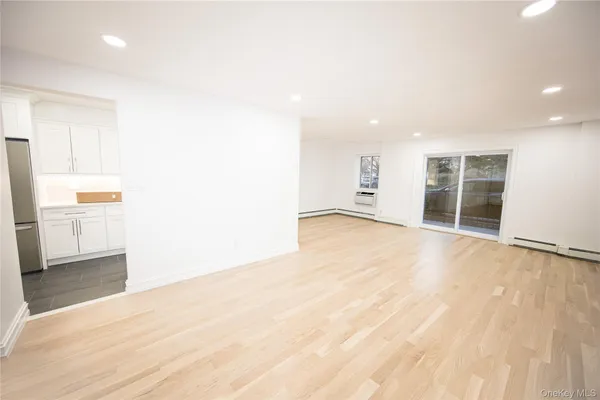 $399,000 | 85 South Centre Avenue, Unit A20, Rockville Centre, NY 11570