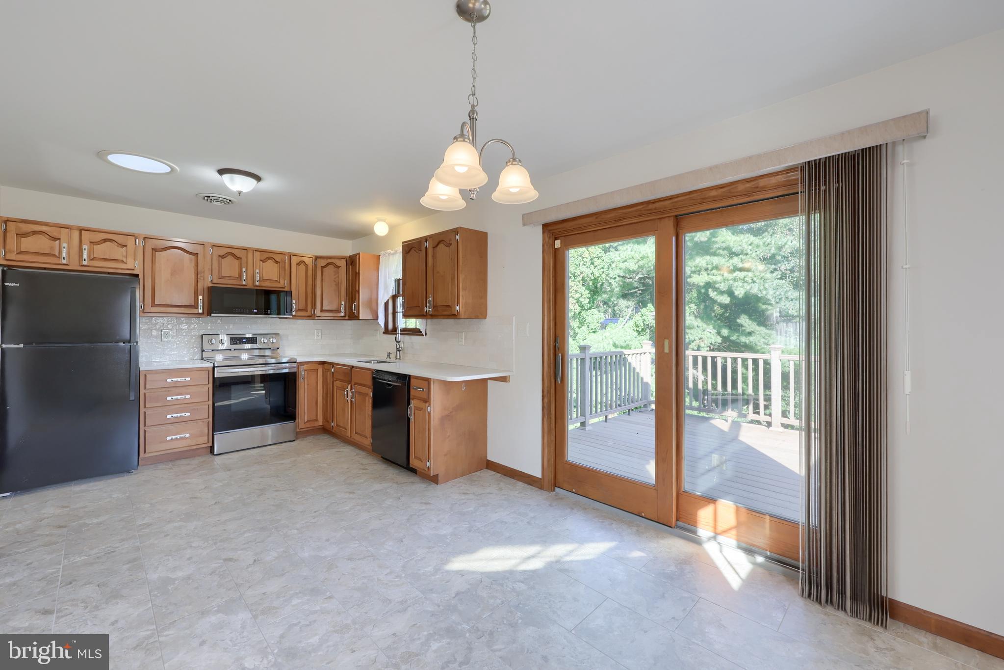 1189 Ridge Avenue Columbia, PA 17512 - Photo 4 of 56 Gallery Image 4
