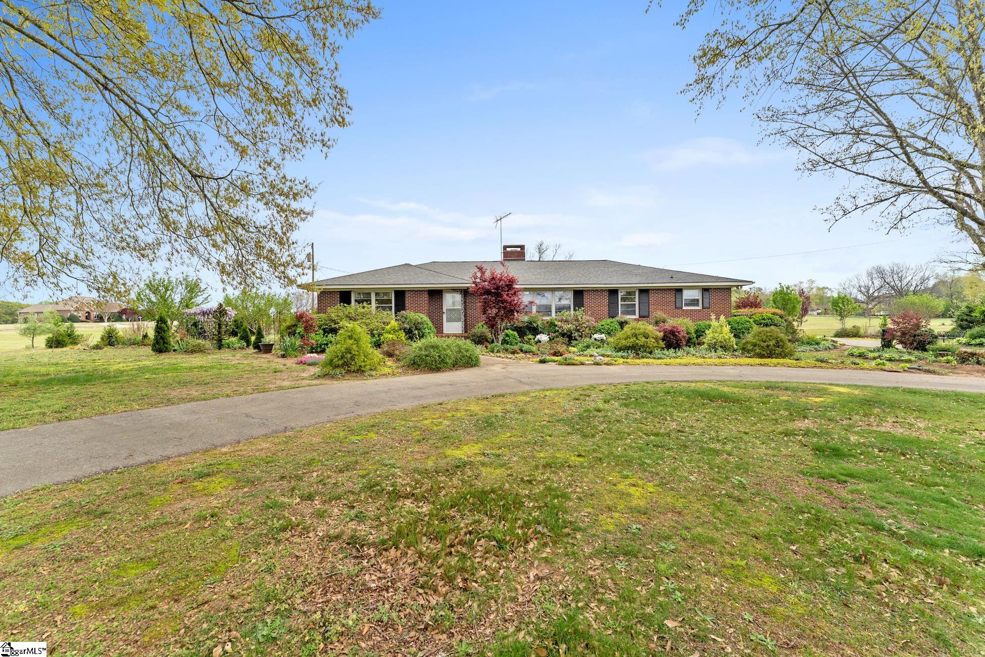 1818 Centerville Road Anderson, SC 29625 - Photo 1 of 36