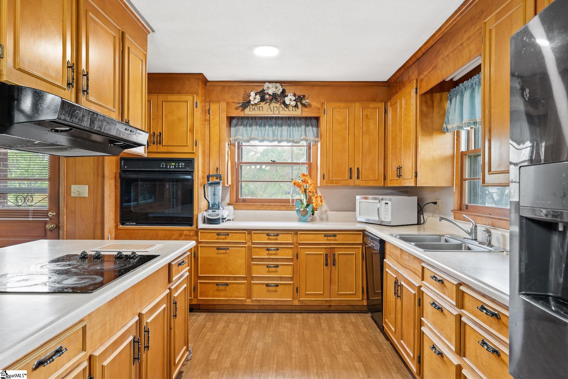 1818 Centerville Road Anderson, SC 29625 - Photo 13 of 36