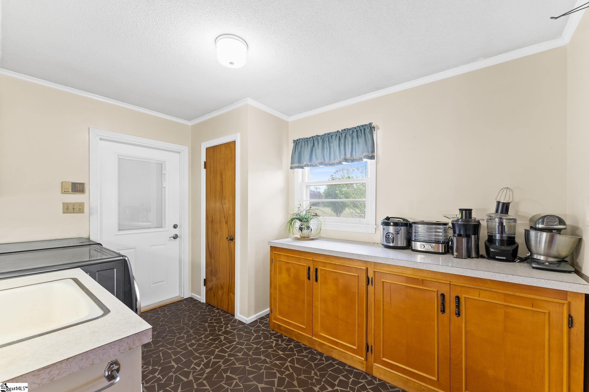 1818 Centerville Road Anderson, SC 29625 - Photo 16 of 36