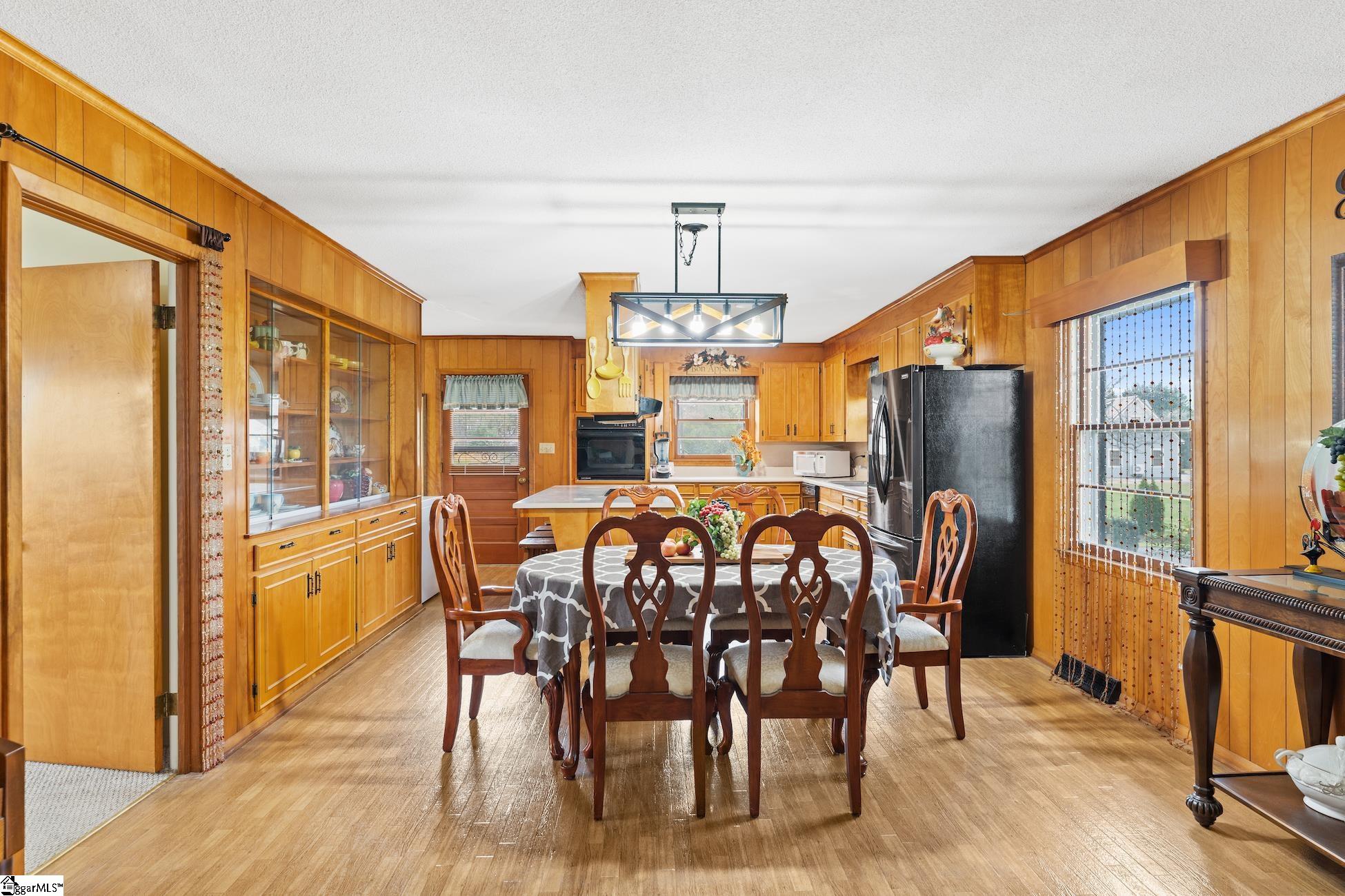 1818 Centerville Road Anderson, SC 29625 - Photo 10 of 36