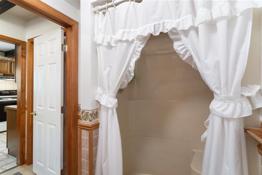 6460 White Road Indian River, MI 49749 - Photo 19 of 41 Gallery Image 19