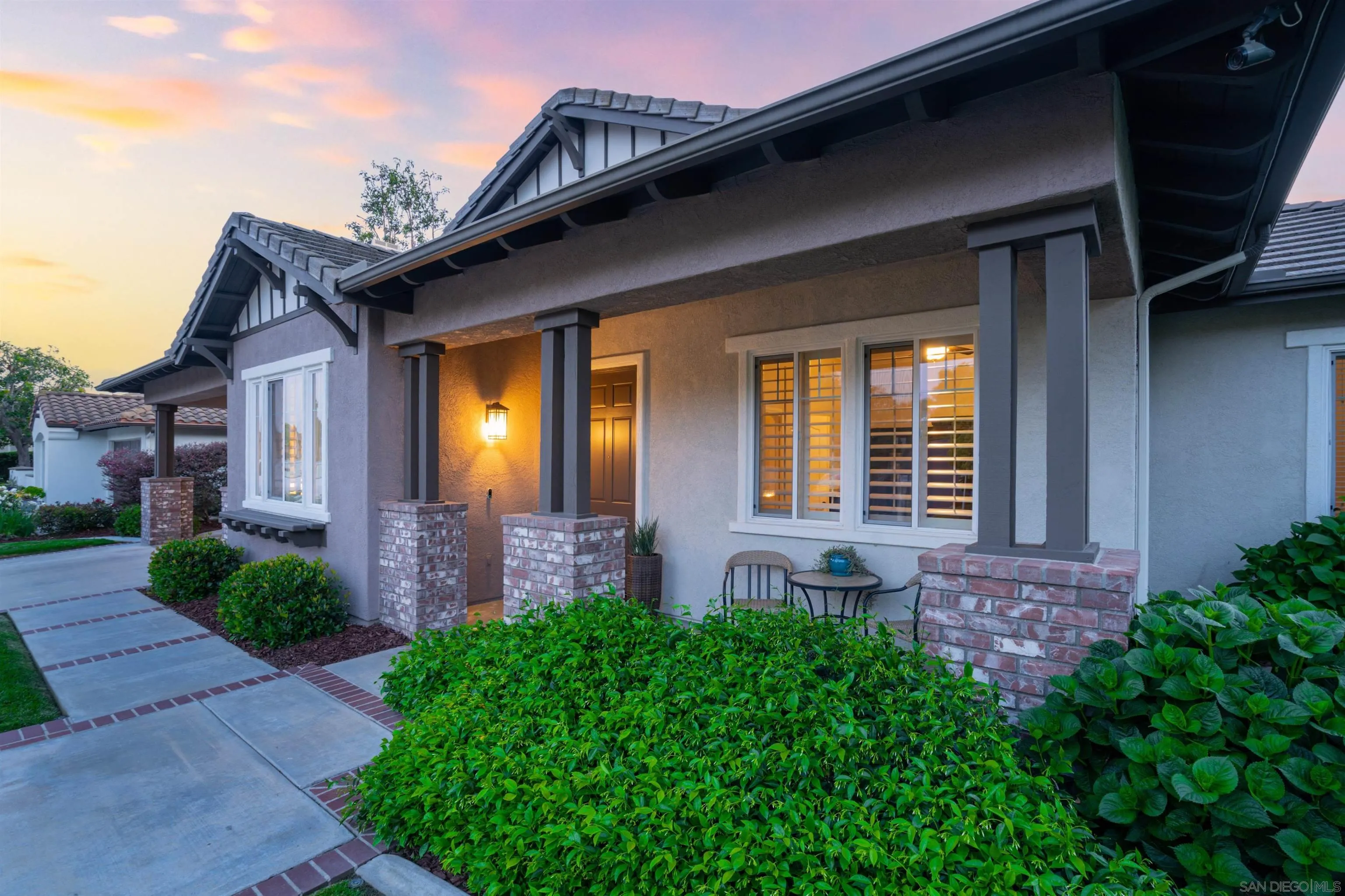585 Inverlochy Drive Fallbrook, CA 92028 - Photo 3 of 44 Gallery Image 3