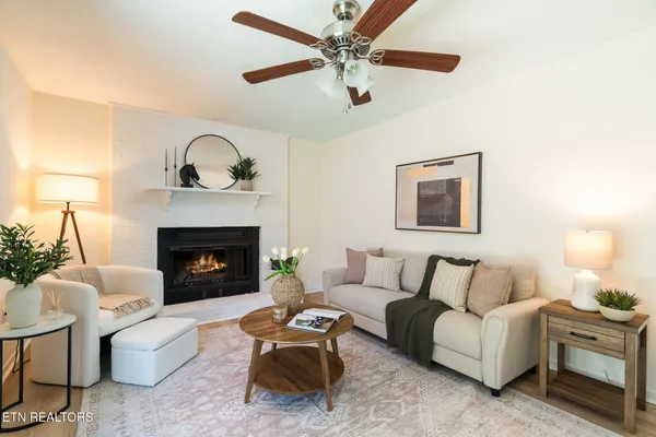 $400,000 | 520 Harrow Road, Knoxville, TN 37934