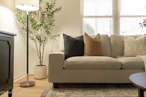 $400,000 | 520 Harrow Road, Knoxville, TN 37934