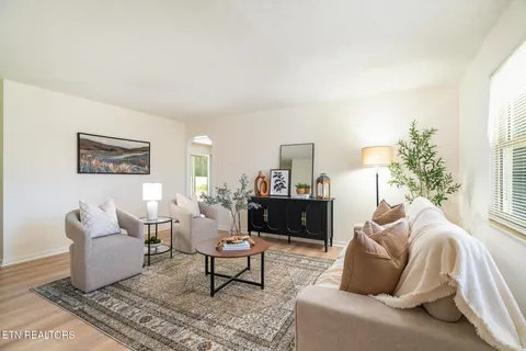 $400,000 | 520 Harrow Road, Knoxville, TN 37934