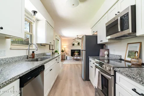 $400,000 | 520 Harrow Road, Knoxville, TN 37934