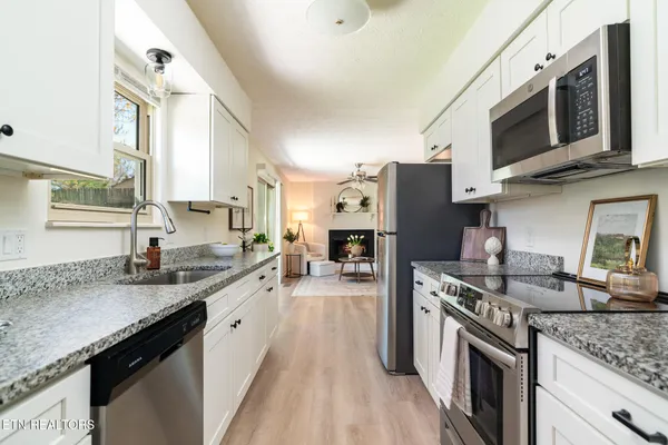 $400,000 | 520 Harrow Road, Knoxville, TN 37934