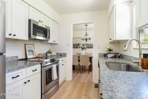 $400,000 | 520 Harrow Road, Knoxville, TN 37934