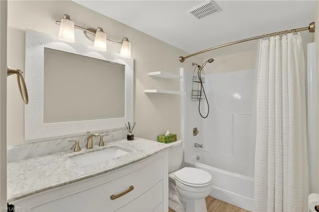 $2,300 | 1549 Sandpiper Street, Unit 36, Naples, FL 34102