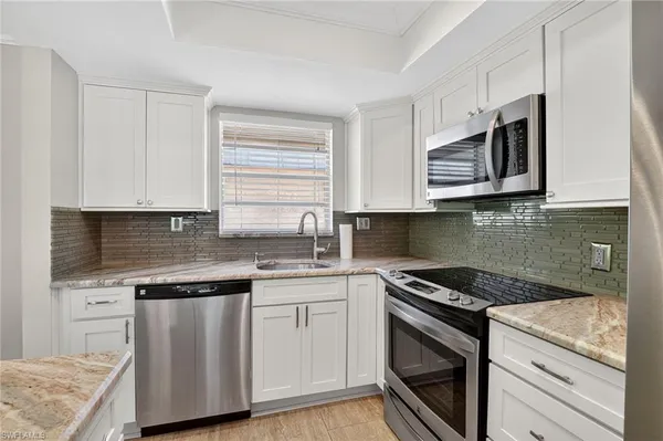 $2,300 | 1549 Sandpiper Street, Unit 36, Naples, FL 34102