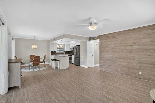 $2,300 | 1549 Sandpiper Street, Unit 36, Naples, FL 34102