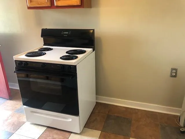 $1,000 | 506 Lafayette Street, Unit A, Gretna, LA 70053