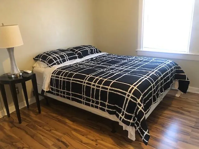 $1,000 | 506 Lafayette Street, Unit A, Gretna, LA 70053