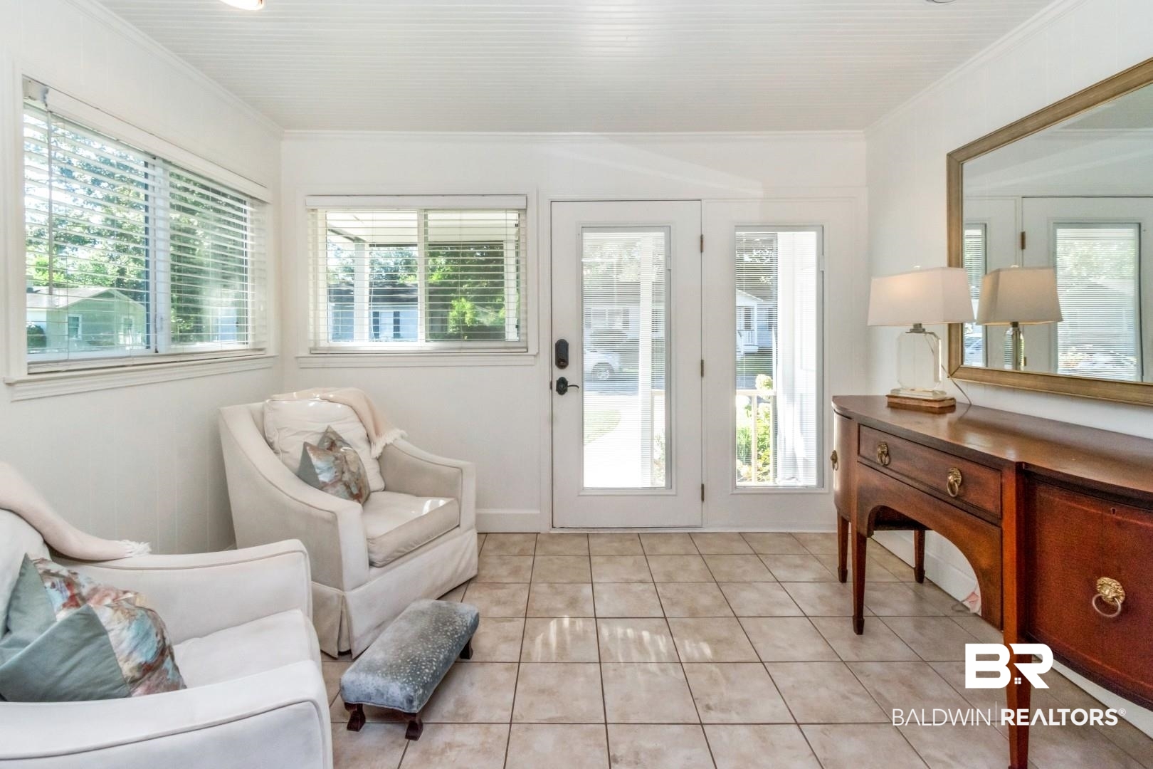 18 Princess Anne Road Mobile, AL 36608 - Photo 17 of 41 sunroom
