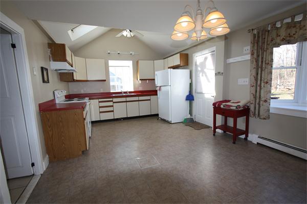 2 Weaver Street Wareham, MA 02576 - Photo 9 of 15 Gallery Image 9