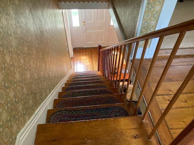 618 Point Road Hancock, ME 04640 - Photo 20 of 62 Stairway to second floor.