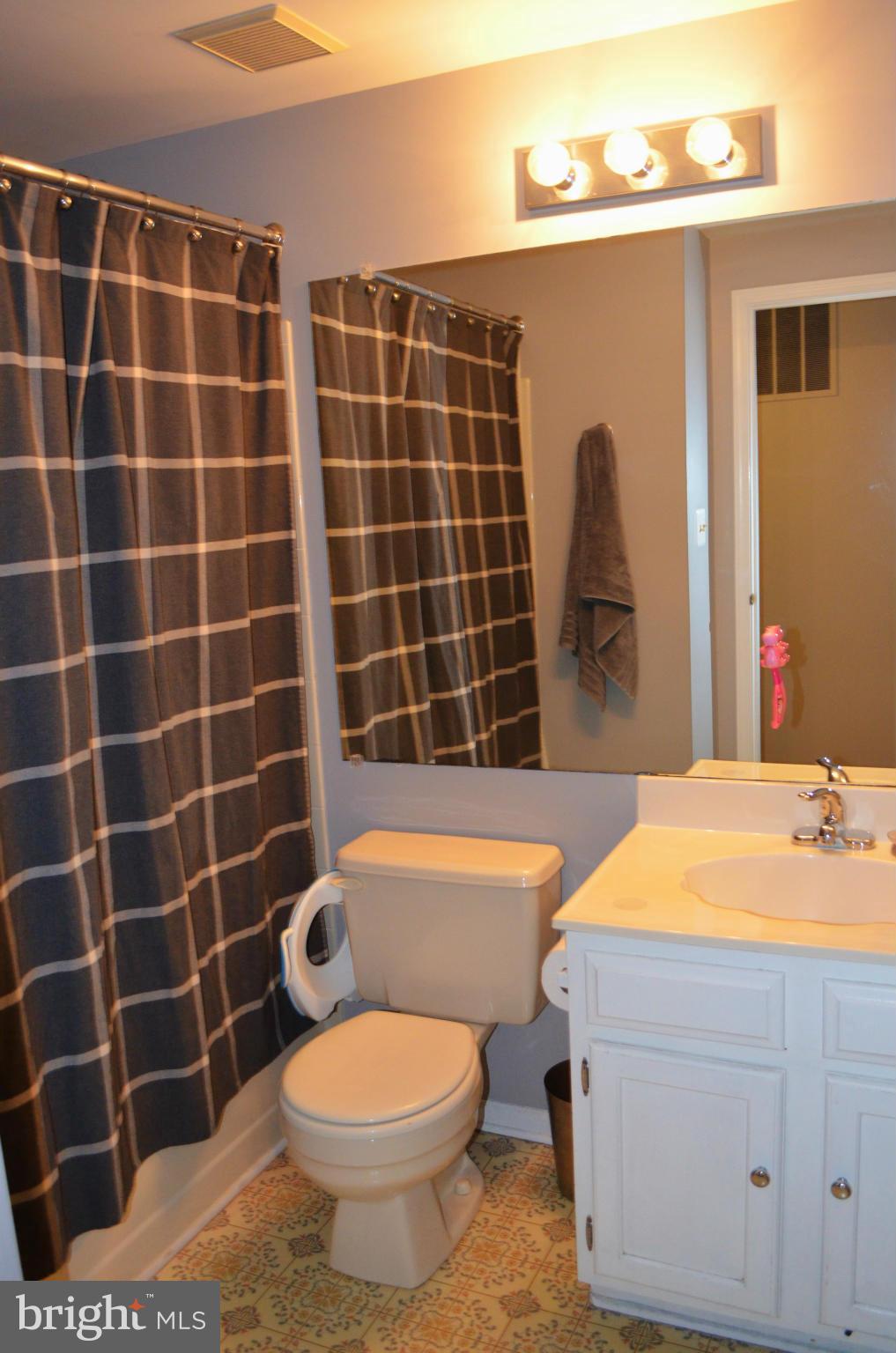 9402 Tall Window Way Columbia, MD 21046 - Photo 20 of 29 Bath