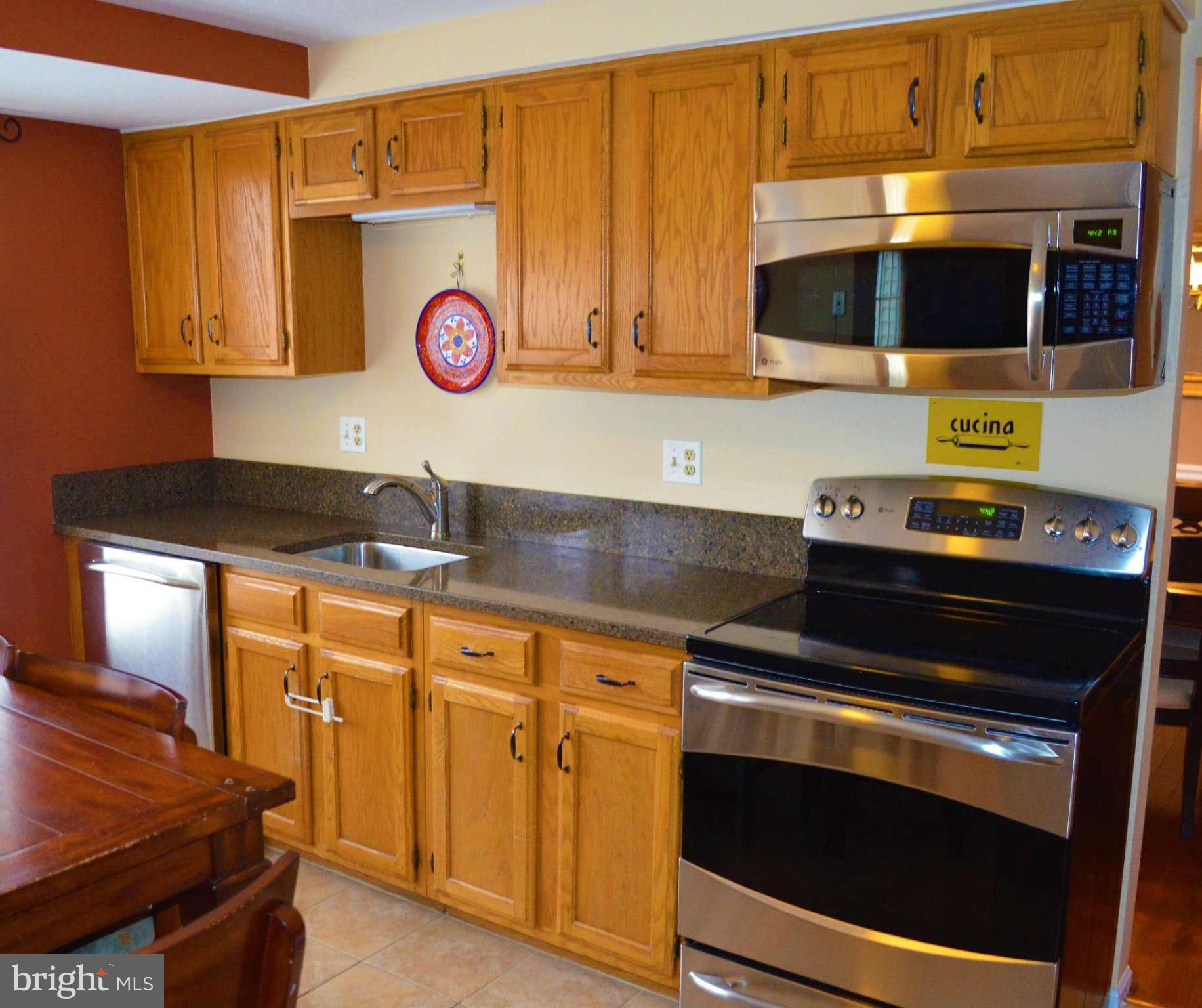9402 Tall Window Way Columbia, MD 21046 - Photo 3 of 29 Kitchen