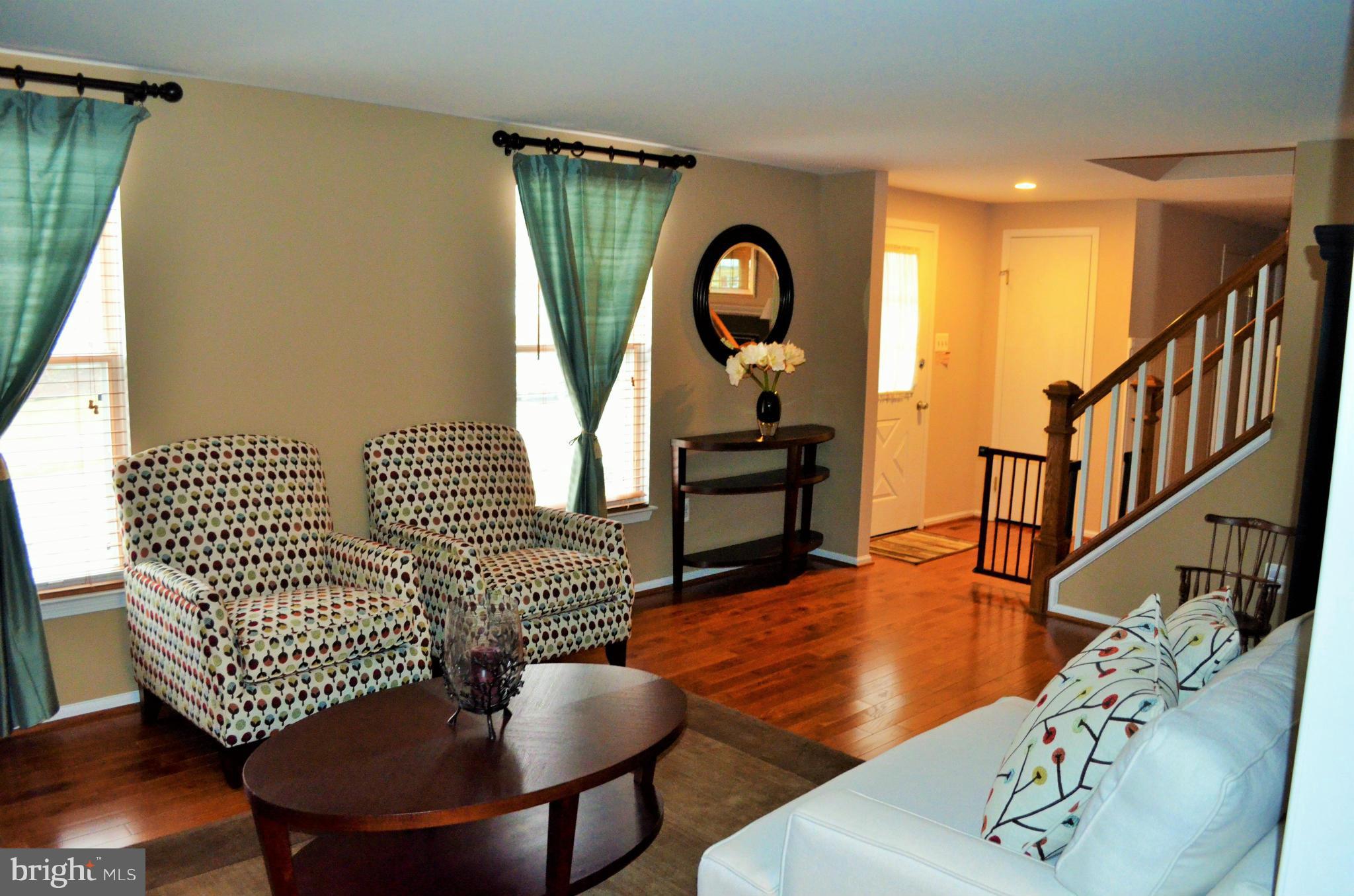 9402 Tall Window Way Columbia, MD 21046 - Photo 9 of 29 Living Room