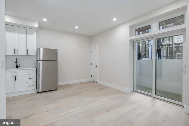 $4,850 | 722 Kenyon Street Northwest, Unit 3, Washington, DC 20010