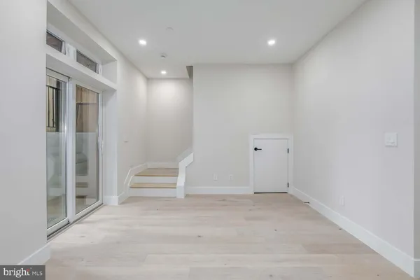 $4,850 | 722 Kenyon Street Northwest, Unit 3, Washington, DC 20010