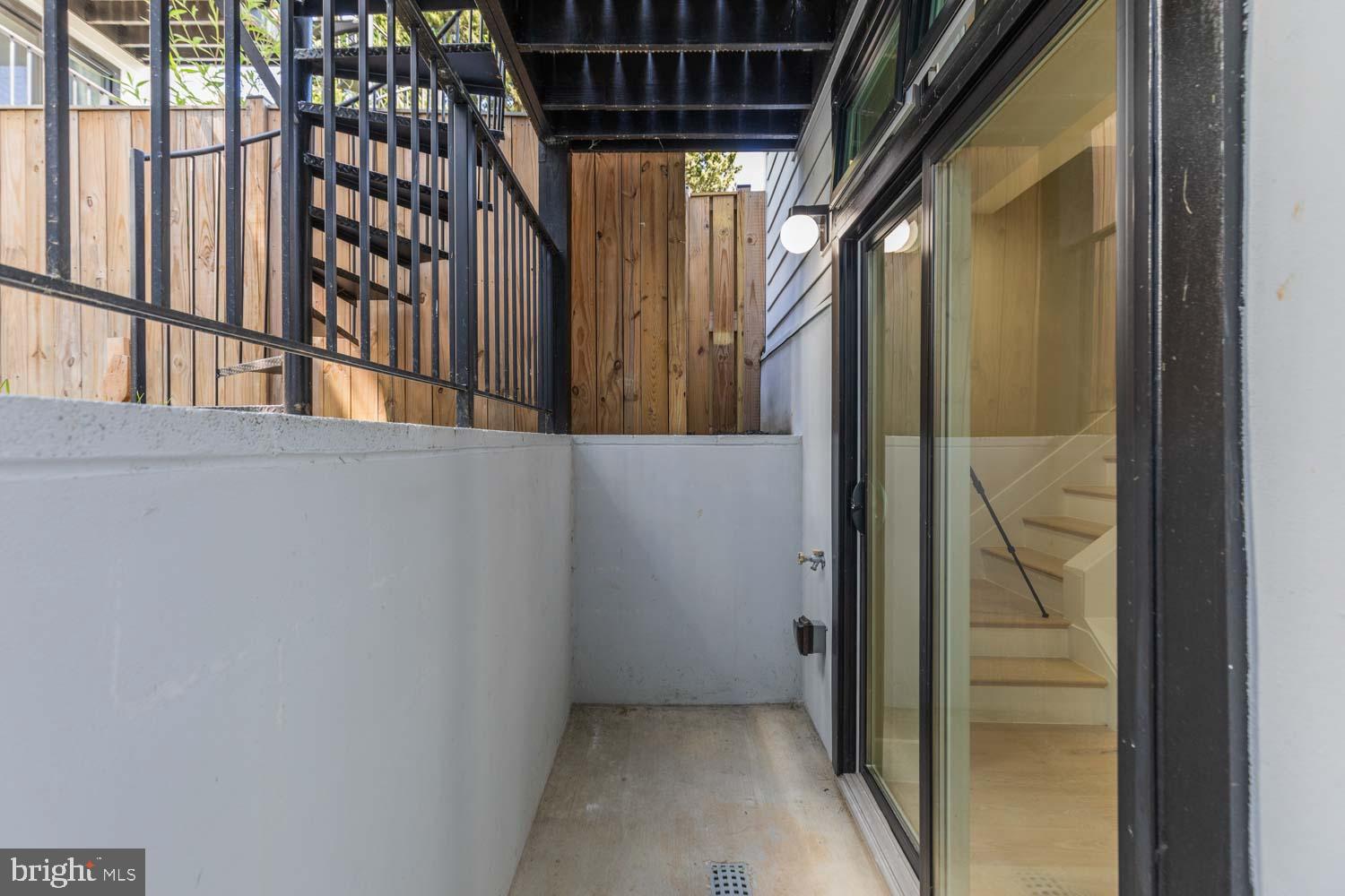 722 Kenyon Street Northwest, Unit 3 Washington, DC 20010 - Photo 24 of 56