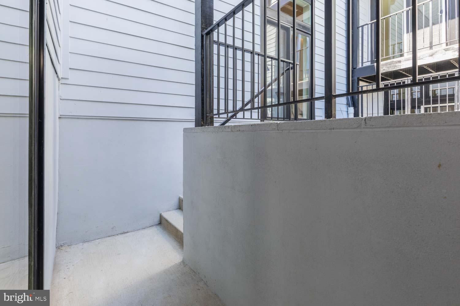 722 Kenyon Street Northwest, Unit 3 Washington, DC 20010 - Photo 25 of 56