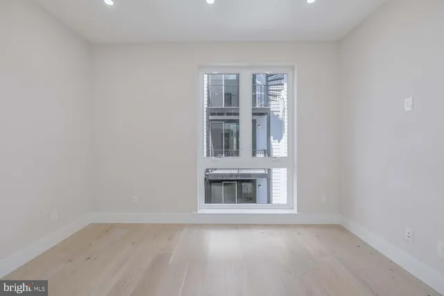 $4,850 | 722 Kenyon Street Northwest, Unit 3, Washington, DC 20010