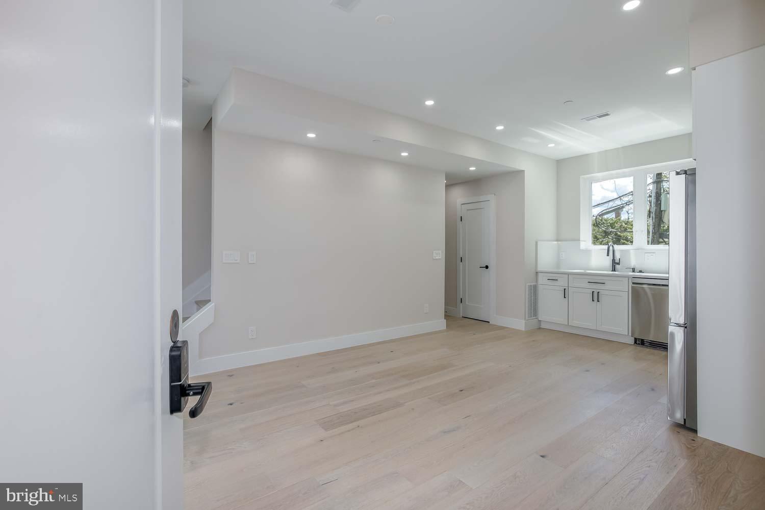 722 Kenyon Street Northwest, Unit 3 Washington, DC 20010 - Photo 4 of 56