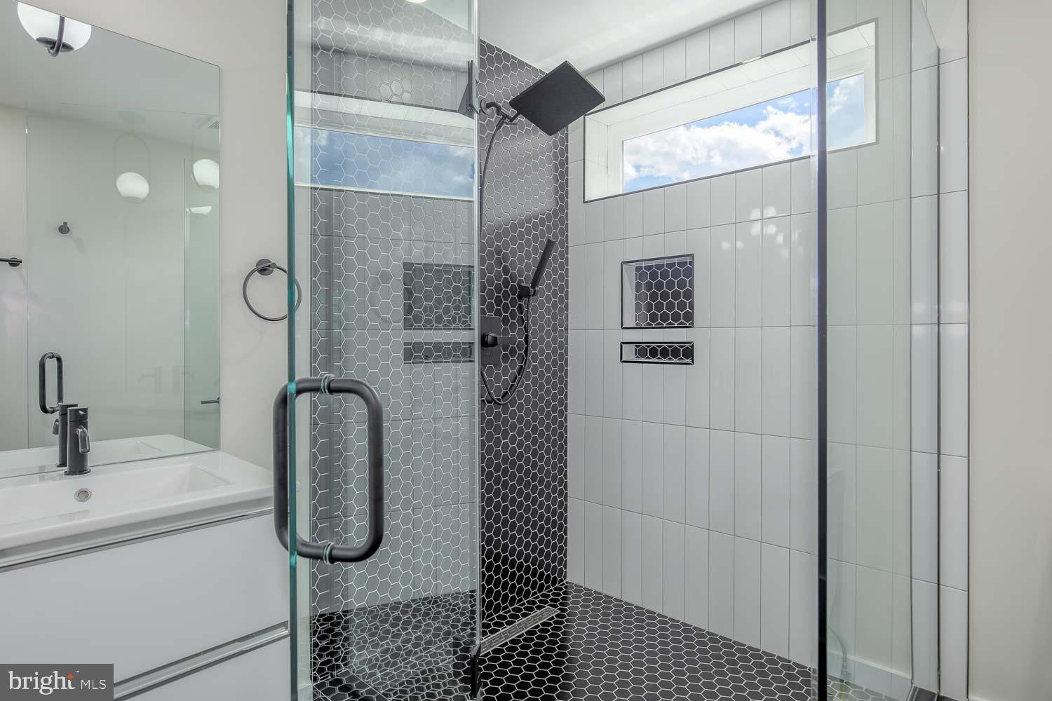 722 Kenyon Street Northwest, Unit 3 Washington, DC 20010 - Photo 43 of 56