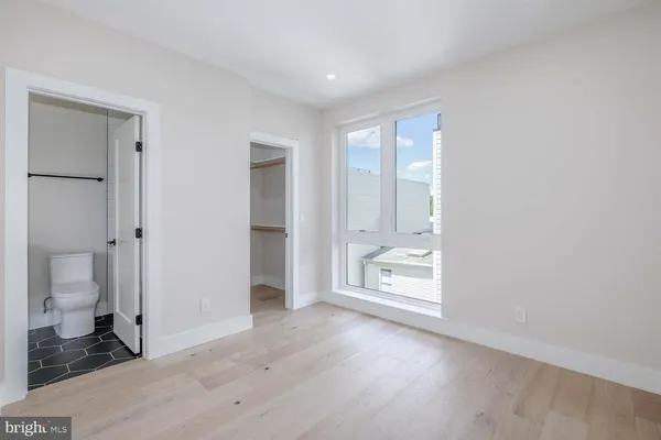 $4,850 | 722 Kenyon Street Northwest, Unit 3, Washington, DC 20010