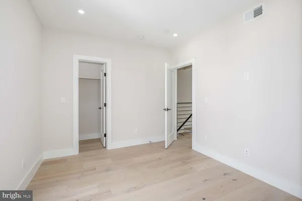 $4,850 | 722 Kenyon Street Northwest, Unit 3, Washington, DC 20010