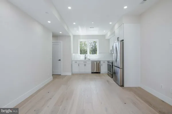 $4,850 | 722 Kenyon Street Northwest, Unit 3, Washington, DC 20010