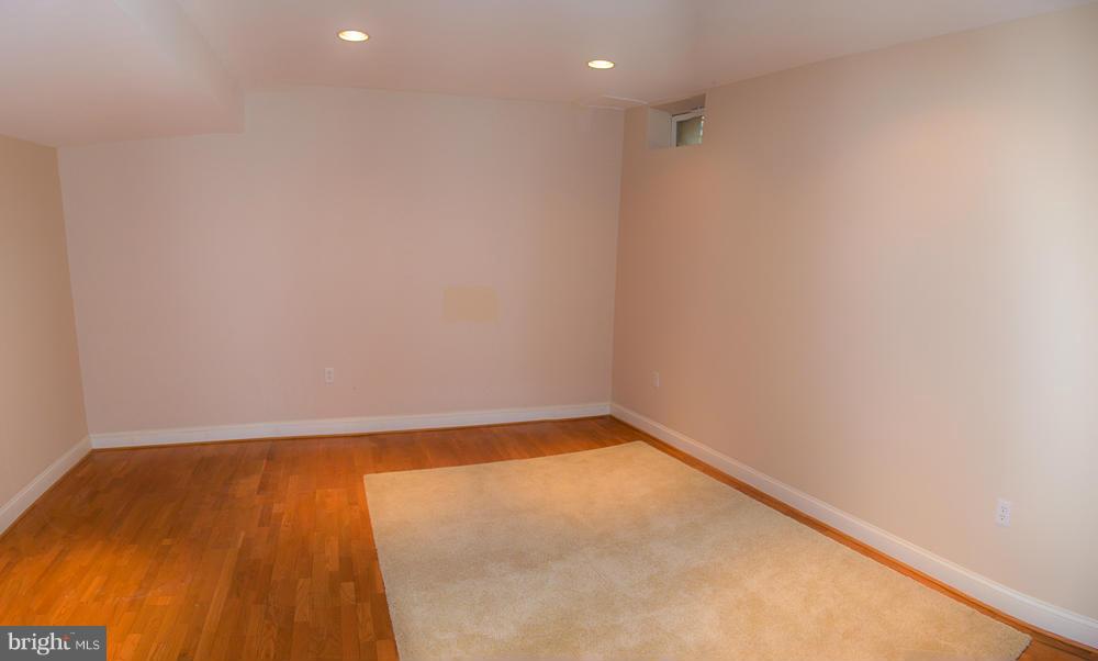 2000 Cranbourne Road Lutherville-Timonium, MD 21093 - Photo 27 of 30 Bedroom