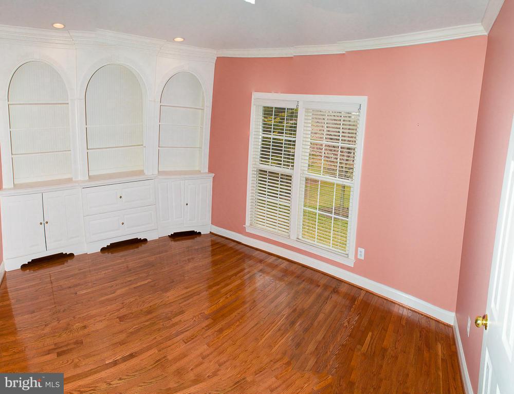 2000 Cranbourne Road Lutherville-Timonium, MD 21093 - Photo 10 of 30 Interior (General)