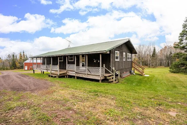 $250,000 | 4231 Beaver Valley Road, Silver Bay, MN 55614