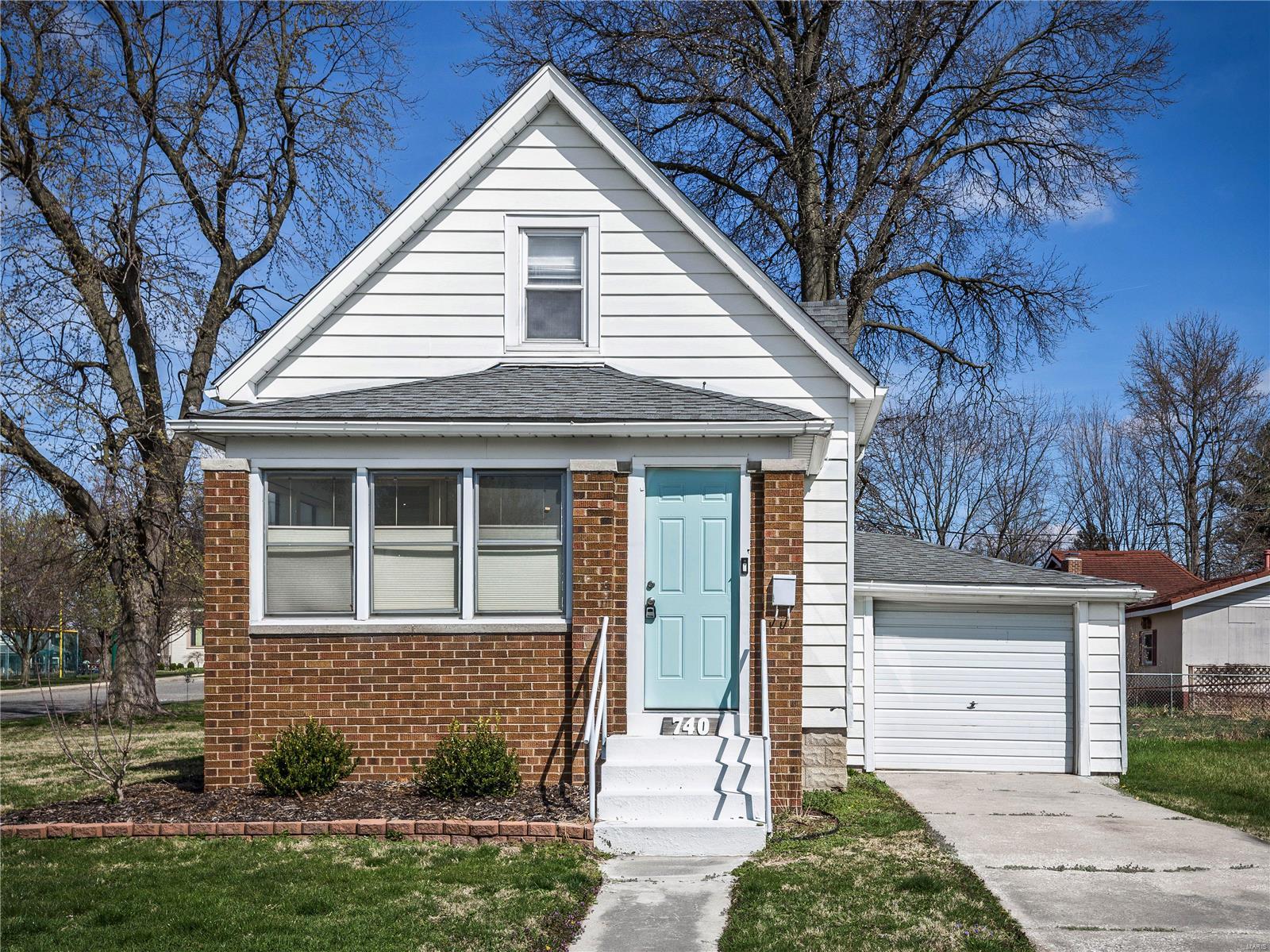 740 Troy Road Edwardsville, IL 62025 - Photo 1 of 41 Gallery Image 1