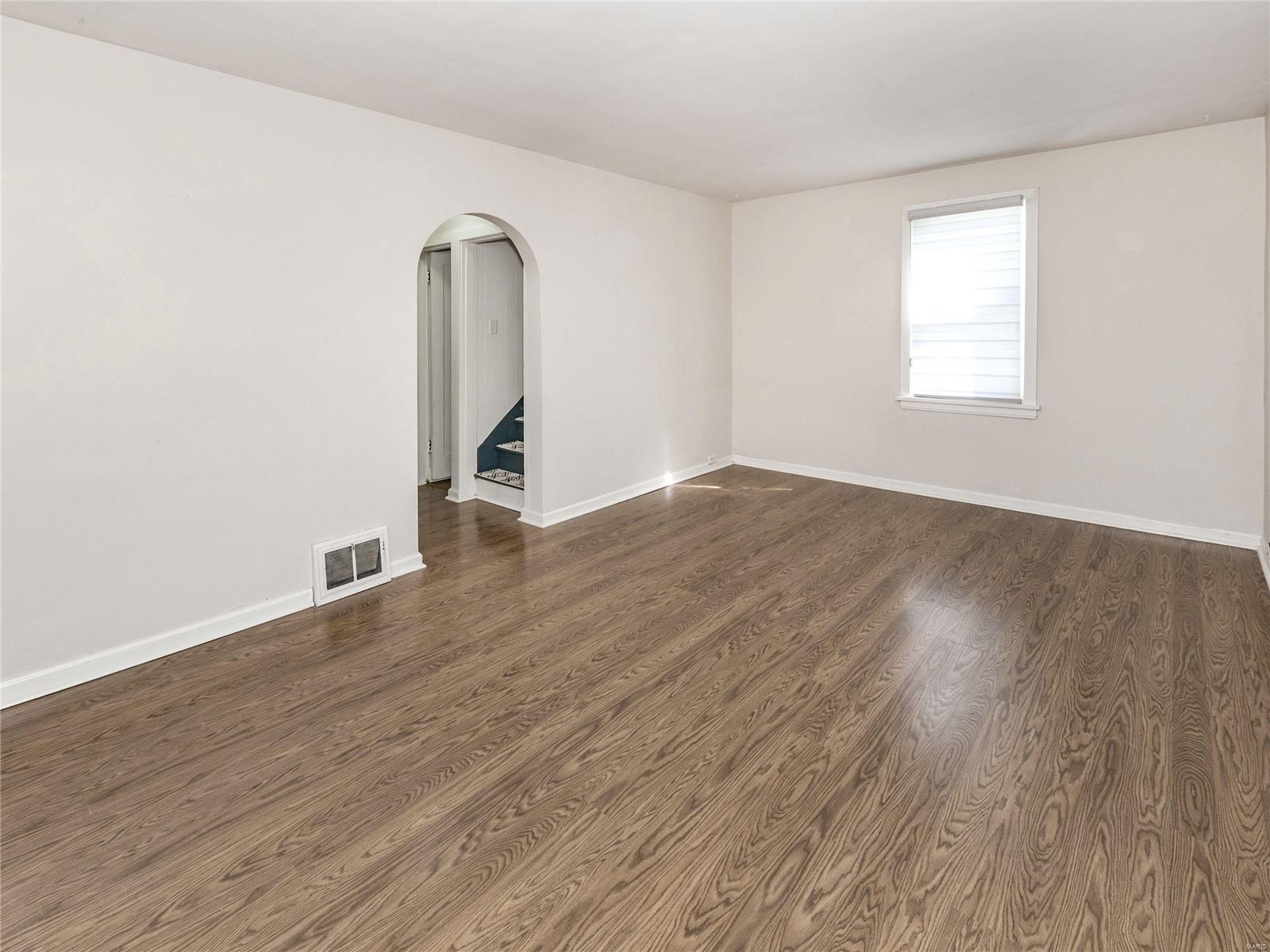 740 Troy Road Edwardsville, IL 62025 - Photo 12 of 41 Gallery Image 12