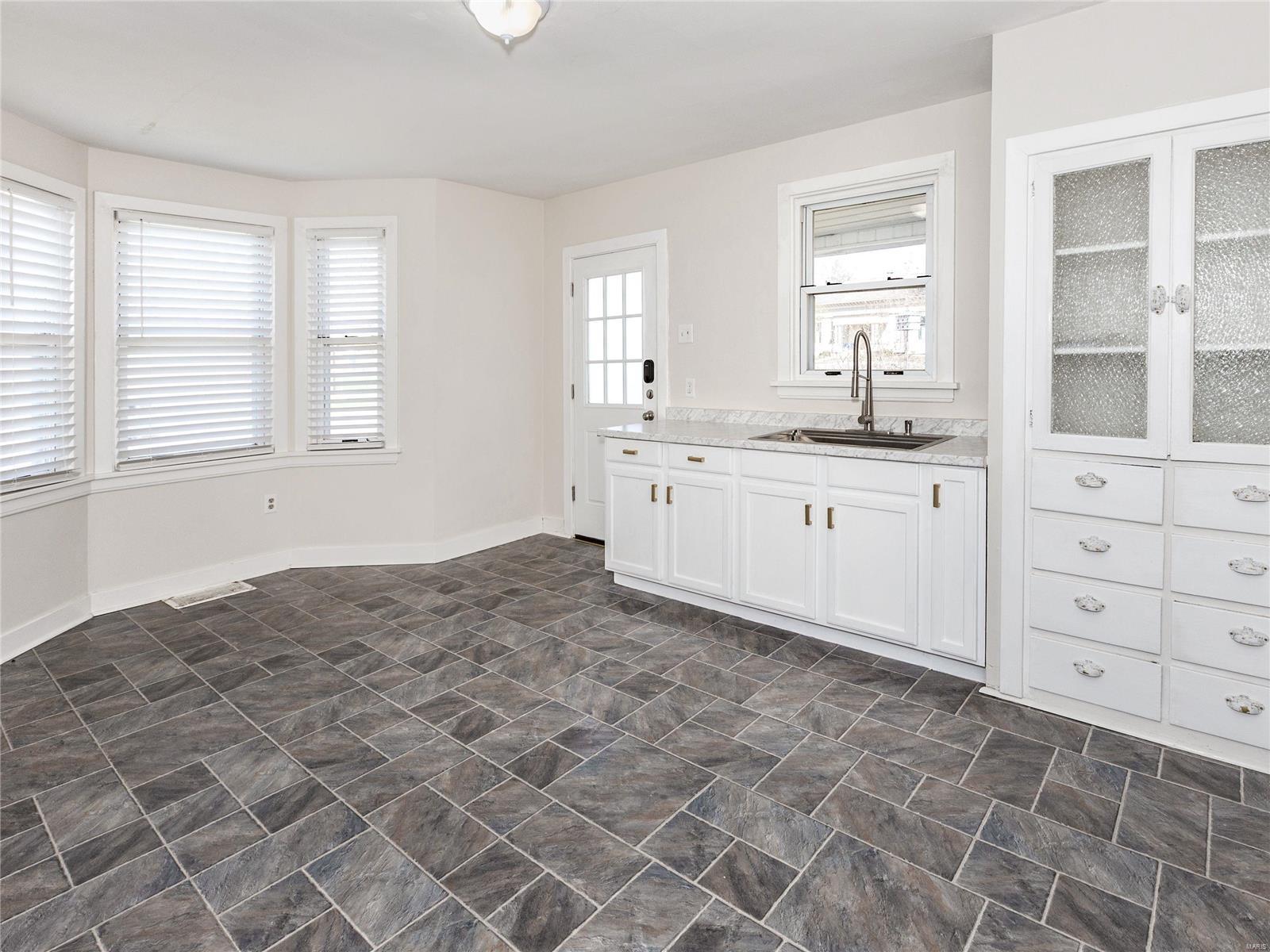 740 Troy Road Edwardsville, IL 62025 - Photo 19 of 41 Gallery Image 19