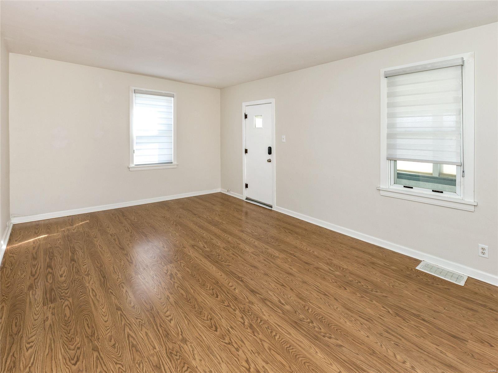 740 Troy Road Edwardsville, IL 62025 - Photo 10 of 41 Gallery Image 10