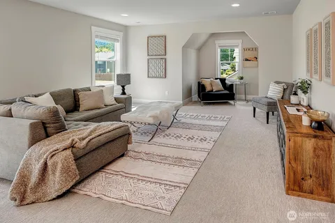 $1,290,000 | 4040 324th Lane Southeast, Fall City, WA 98024