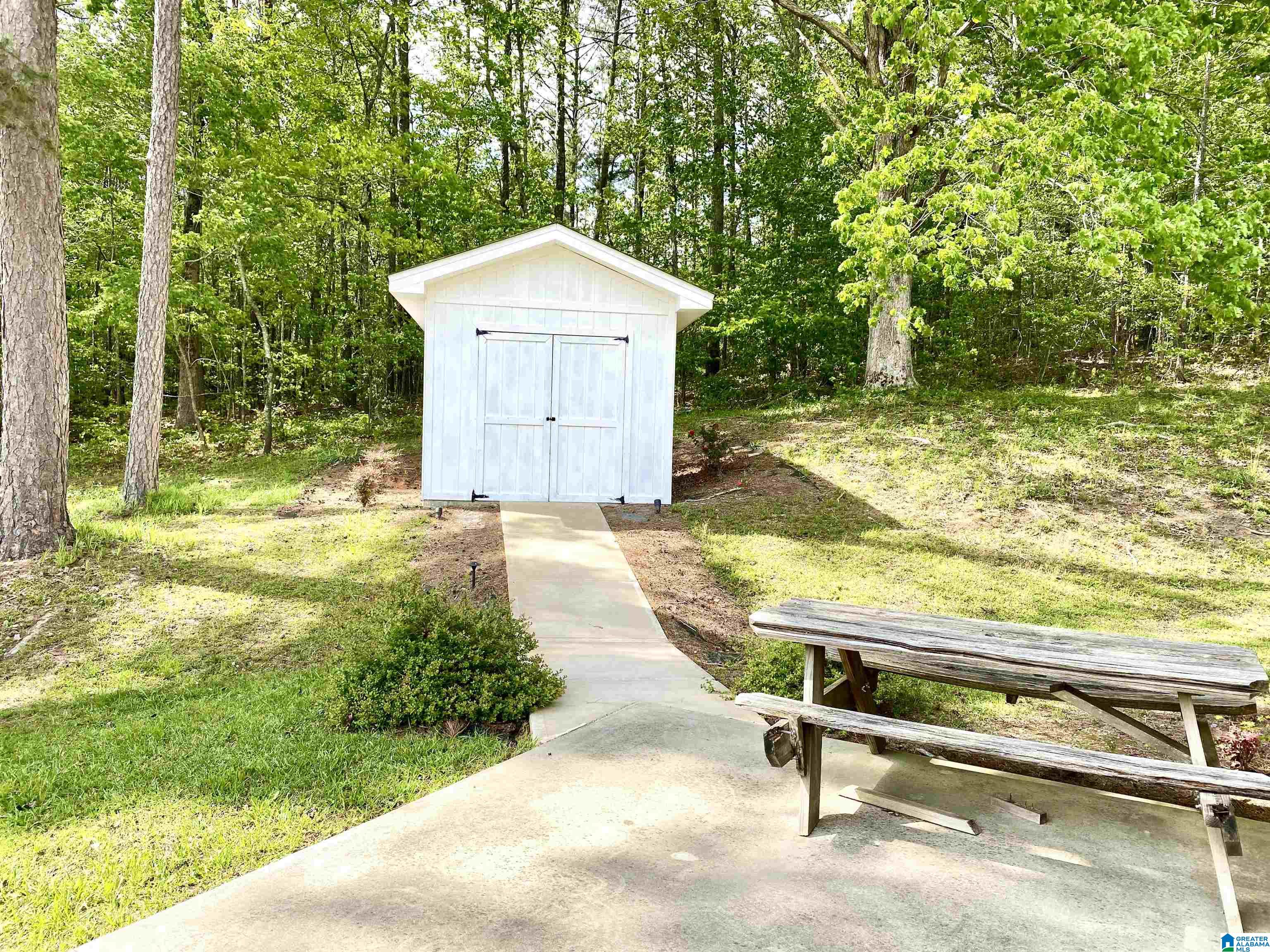 75 Johnson Street Heflin, AL 36264 - Photo 4 of 24