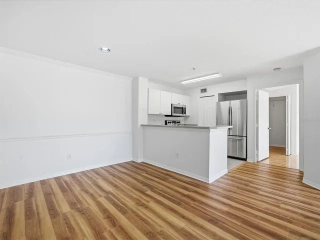 $225,000 | 4209 Woodstorks Walk Way, Unit 1204, Lutz, FL 33558