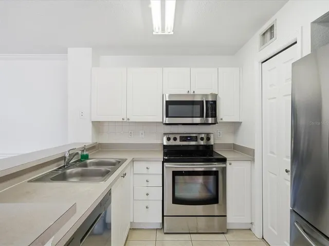 $225,000 | 4209 Woodstorks Walk Way, Unit 1204, Lutz, FL 33558