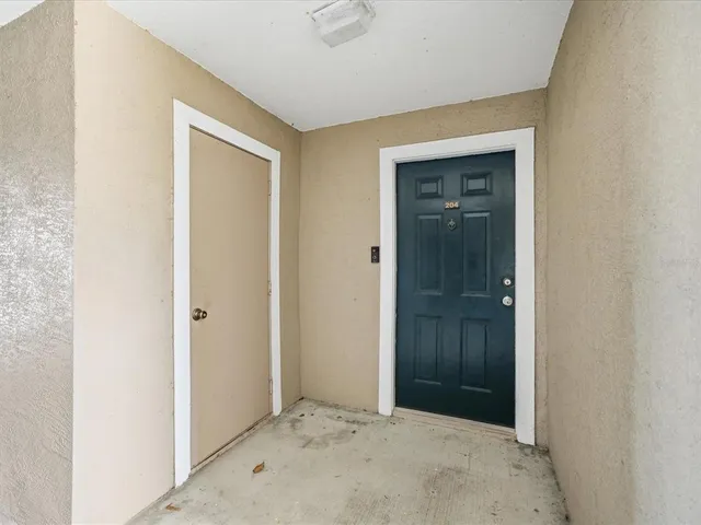 $225,000 | 4209 Woodstorks Walk Way, Unit 1204, Lutz, FL 33558